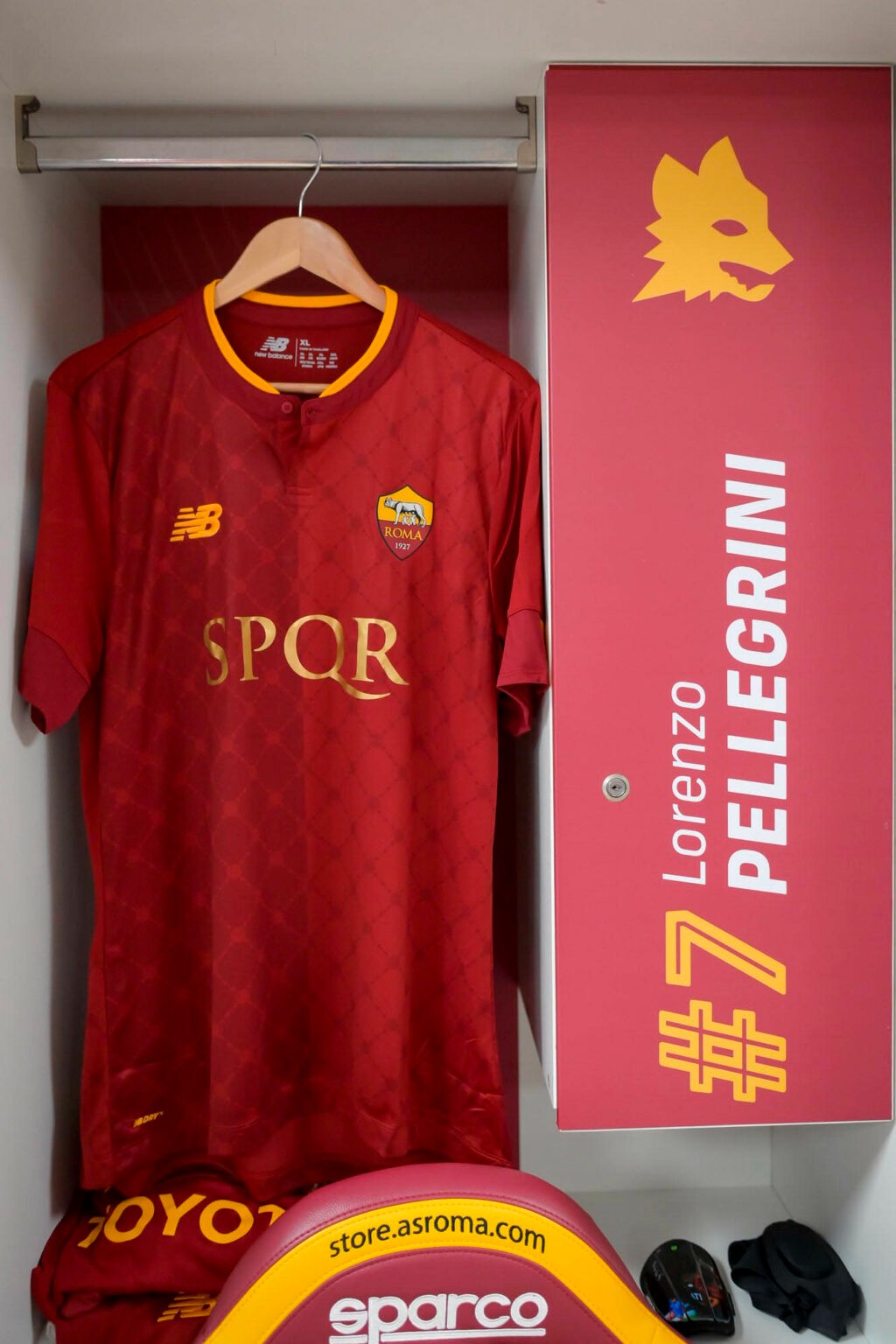 AS Roma 2022-23 Home V2 Kit