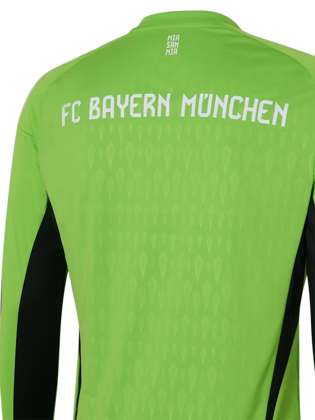 Bayern München 2023-24 GK 3 Kit