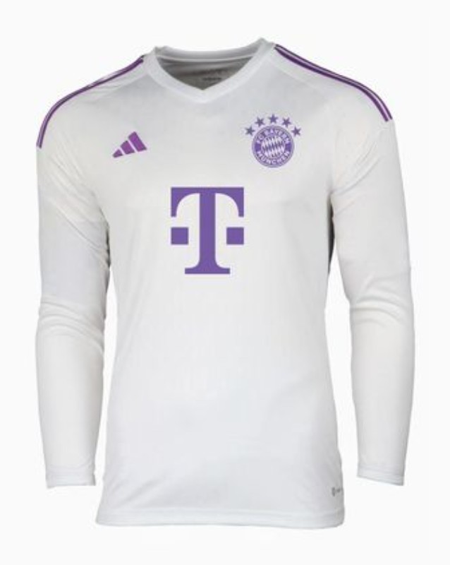 Bayern München 2023-24 GK 4 Kit
