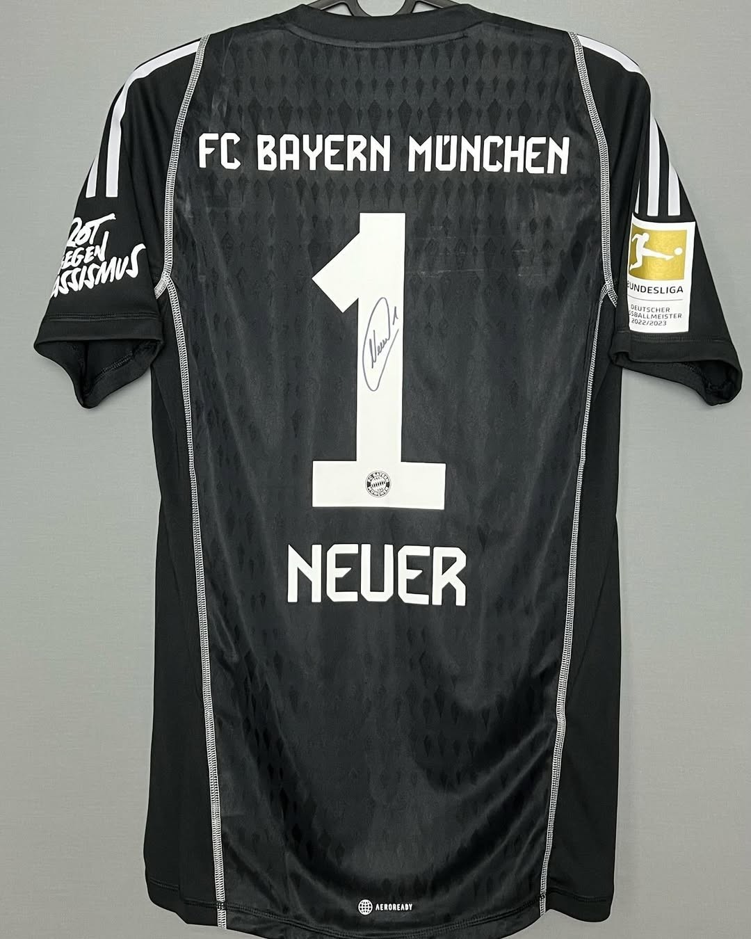 Bayern München 2023-24 GK 1 V2 Kit