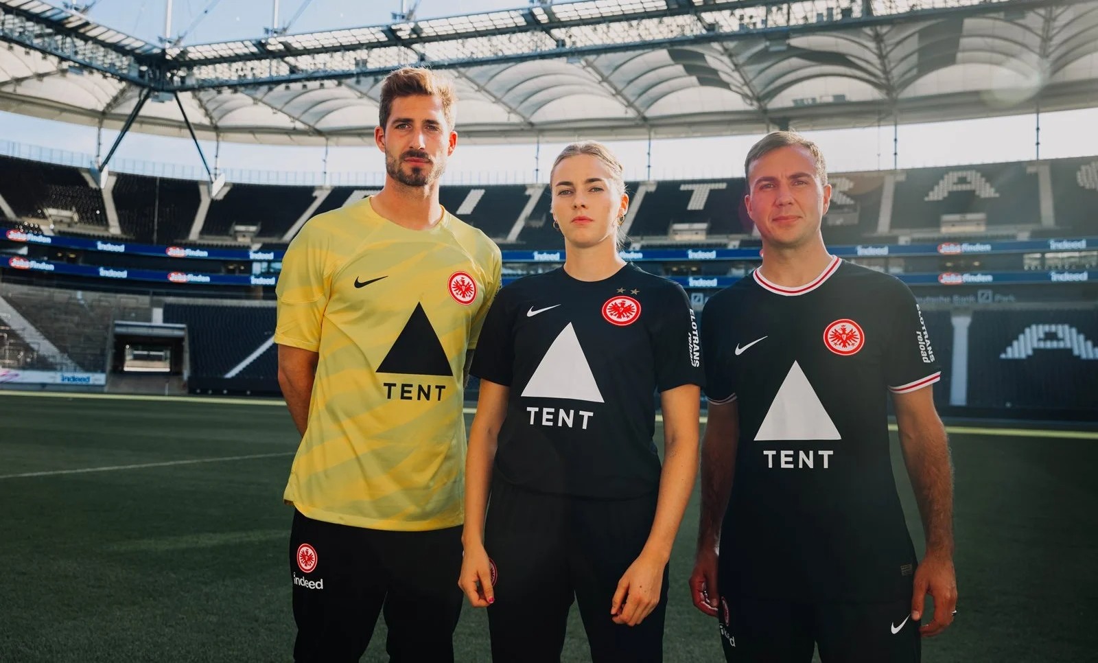 Eintracht Frankfurt 2023-24 Away V2 Kit