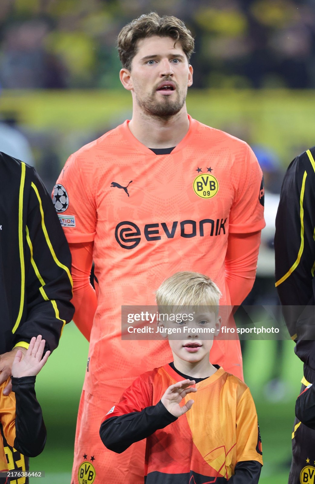Borussia Dortmund 2024-25 Cup GK 3 Kit