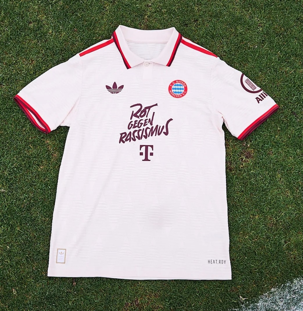 Bayern München 2024-25 Third V2 Kit