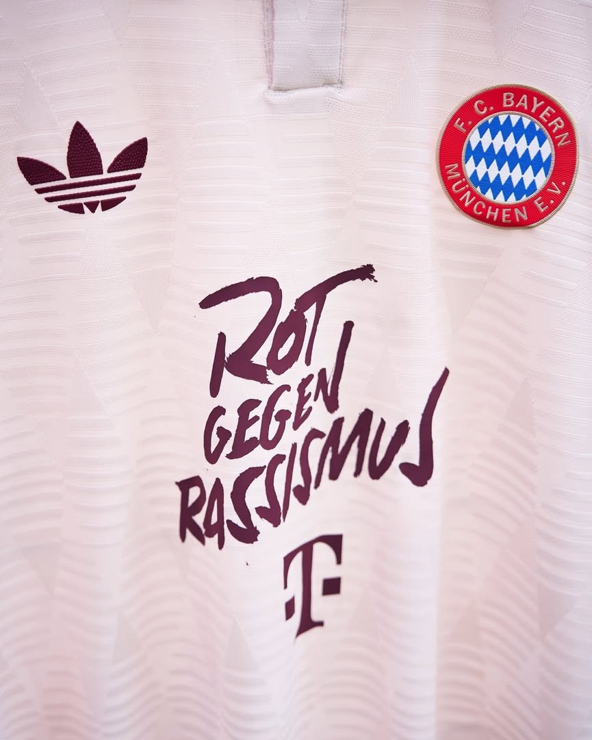 Bayern München 2024-25 Third V2 Kit