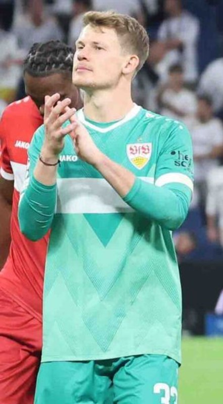 VfB Stuttgart 2024-25 Champions League GK Kit