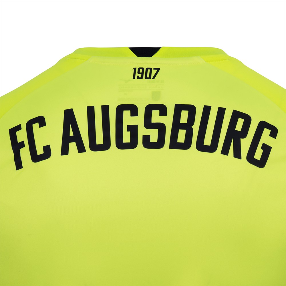 FC Augsburg 2024-25 GK 2 Kit