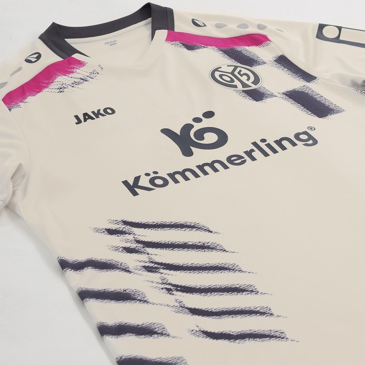 1. FSV Mainz 05 2025-26 Third Kit