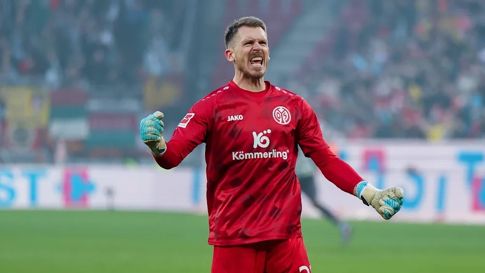 1. FSV Mainz 05 2025-26 GK Carnival Kit