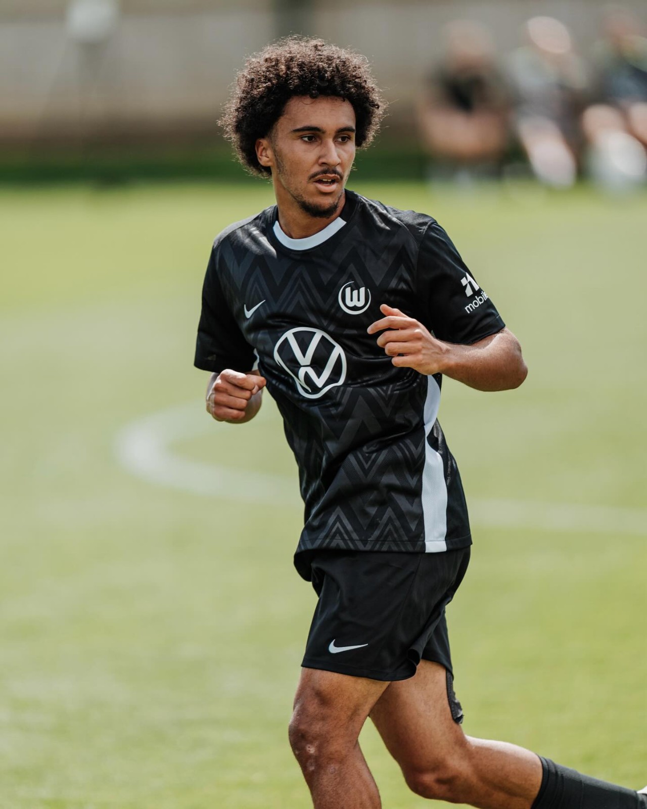 VfL Wolfsburg 2025-26 Third Kit