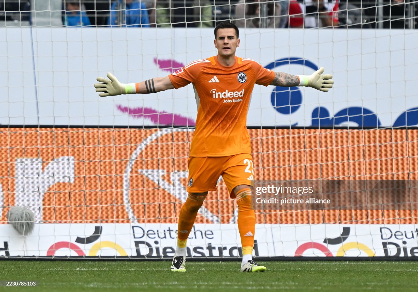 Eintracht Frankfurt 2025-26 GK 5 Kit