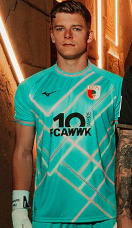 FC Augsburg 2025-26 GK 2 V2 Kit