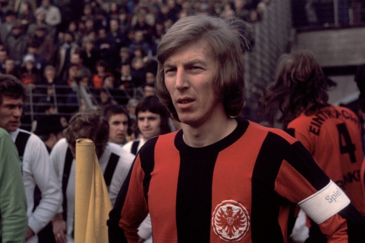 Eintracht Frankfurt 1972-73 Home Kit