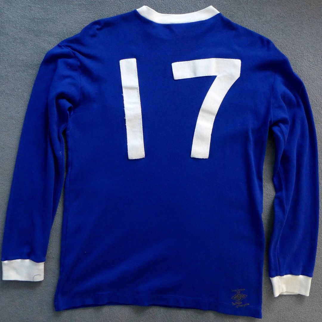 Fortuna Düsseldorf 1973-74 Third Kit