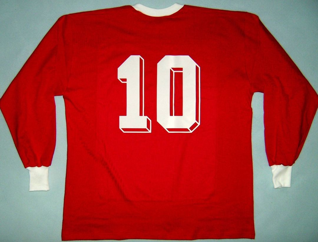 Fortuna Düsseldorf 1974-75 Home Kit