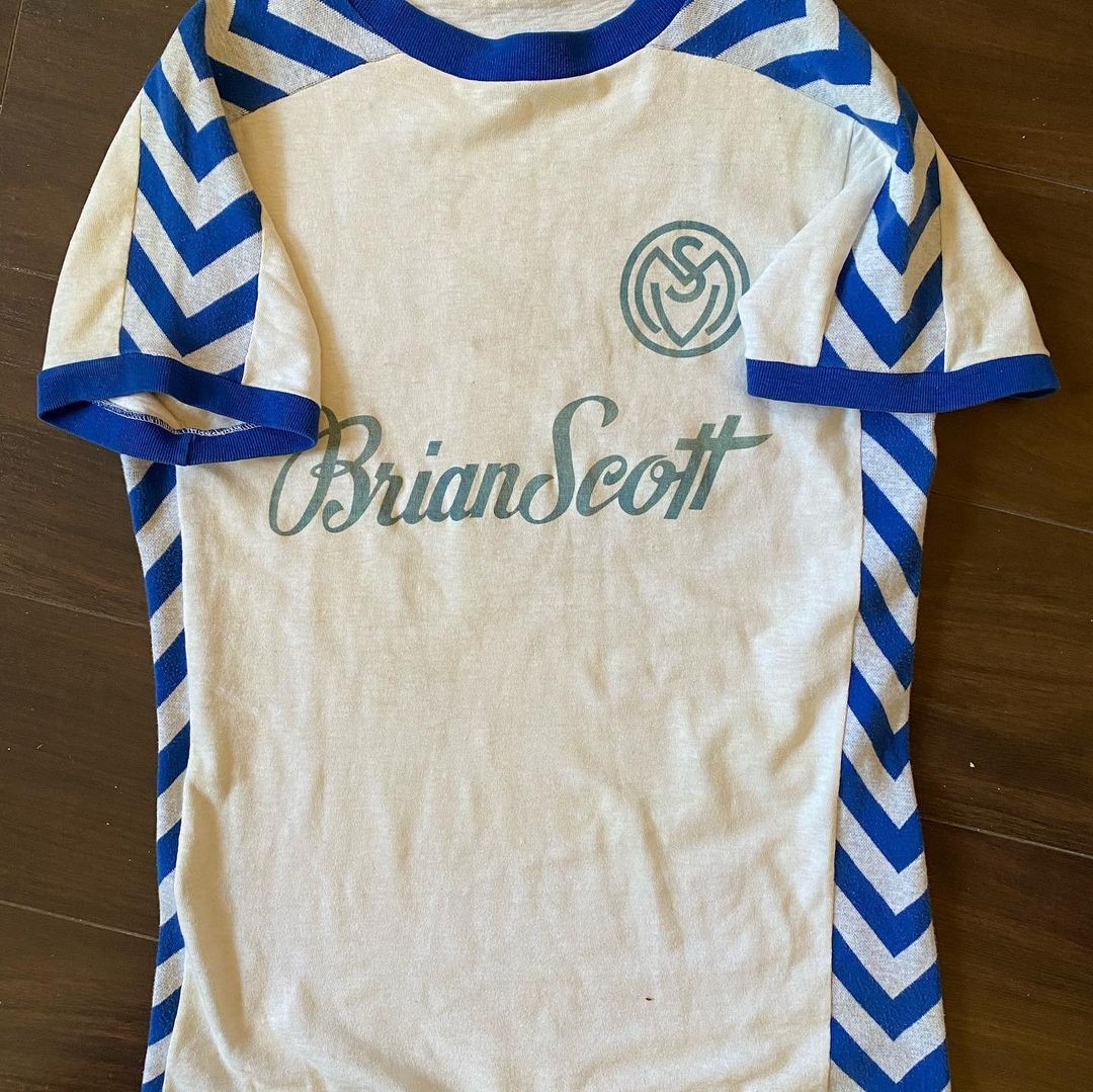 MSV Duisburg 1974-75 Away Kit
