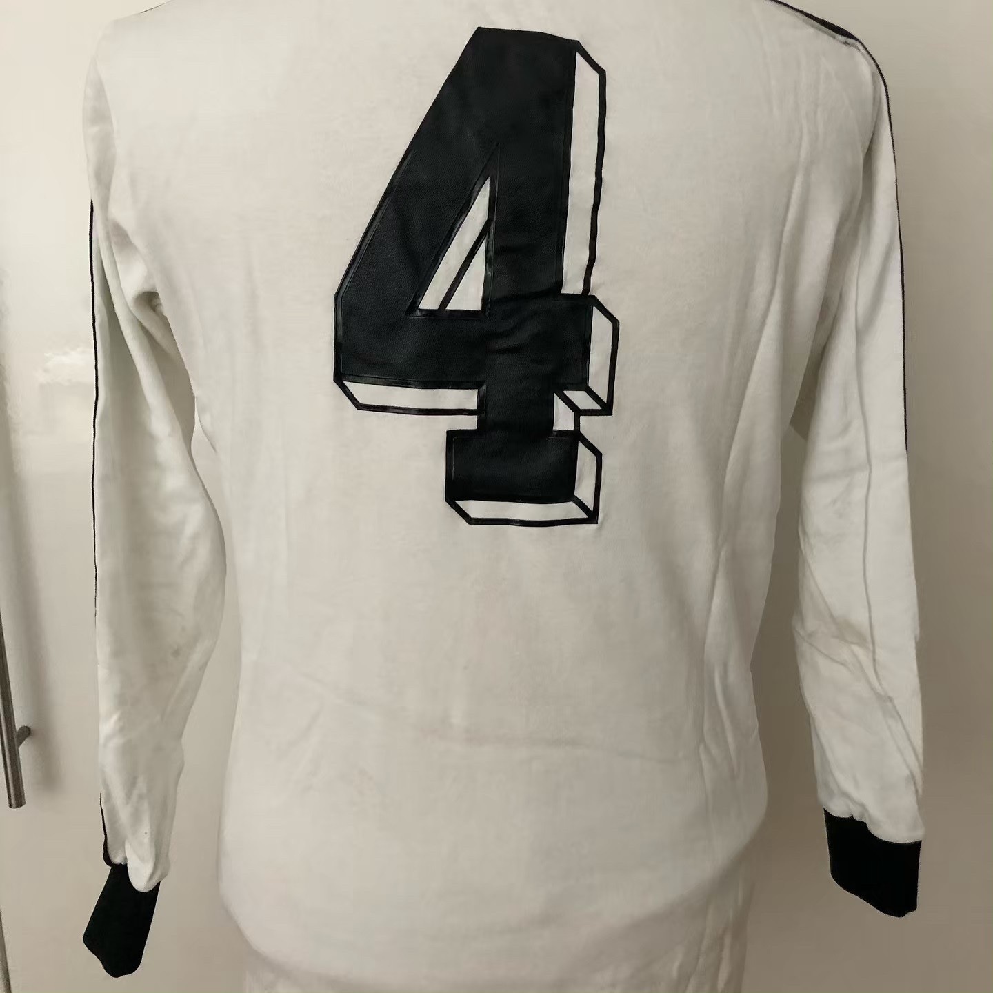 Eintracht Frankfurt 1976-77 Home Kit