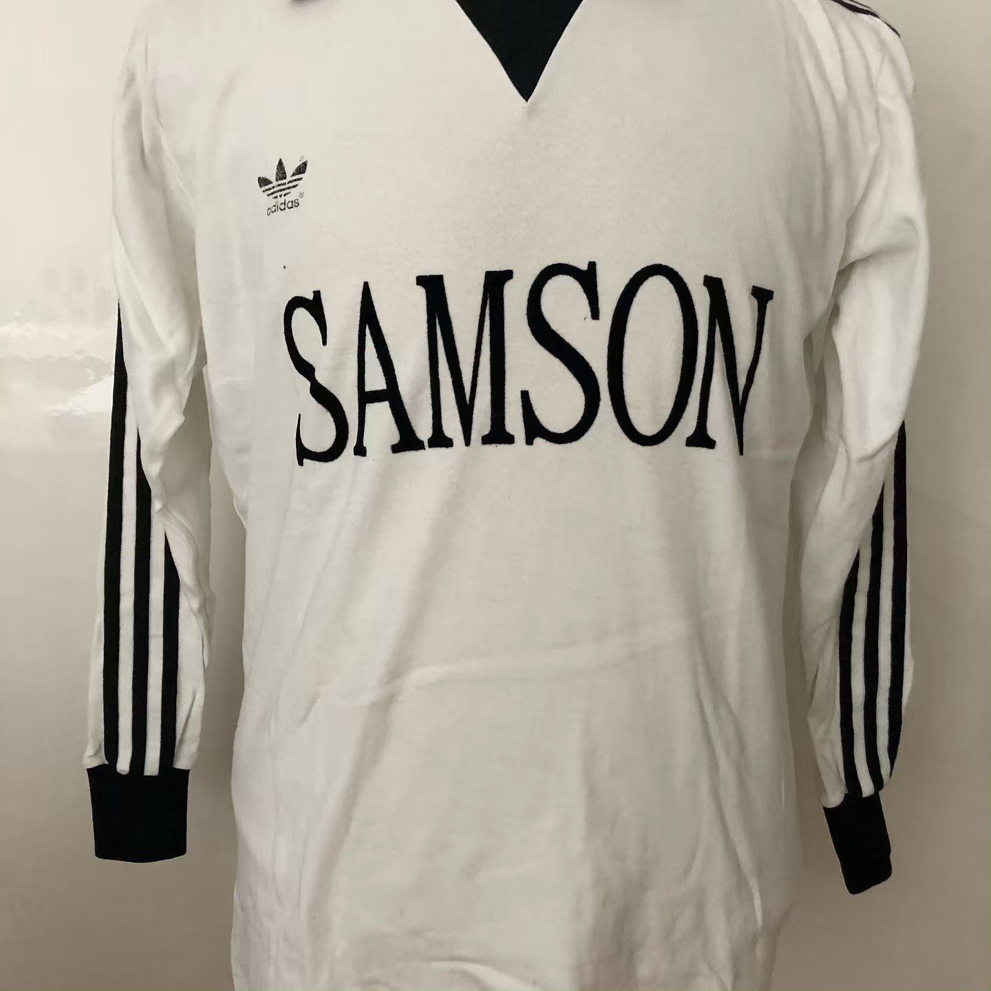 Eintracht Frankfurt 1977-78 Home Kit