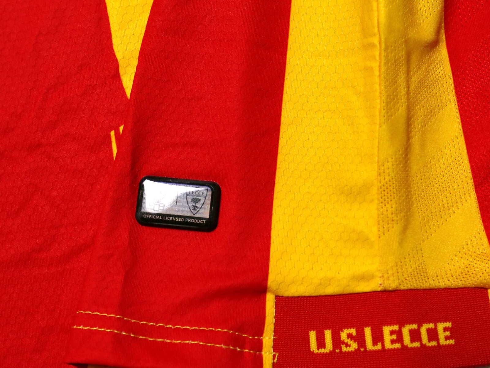 US Lecce 2022-23 Home Kit