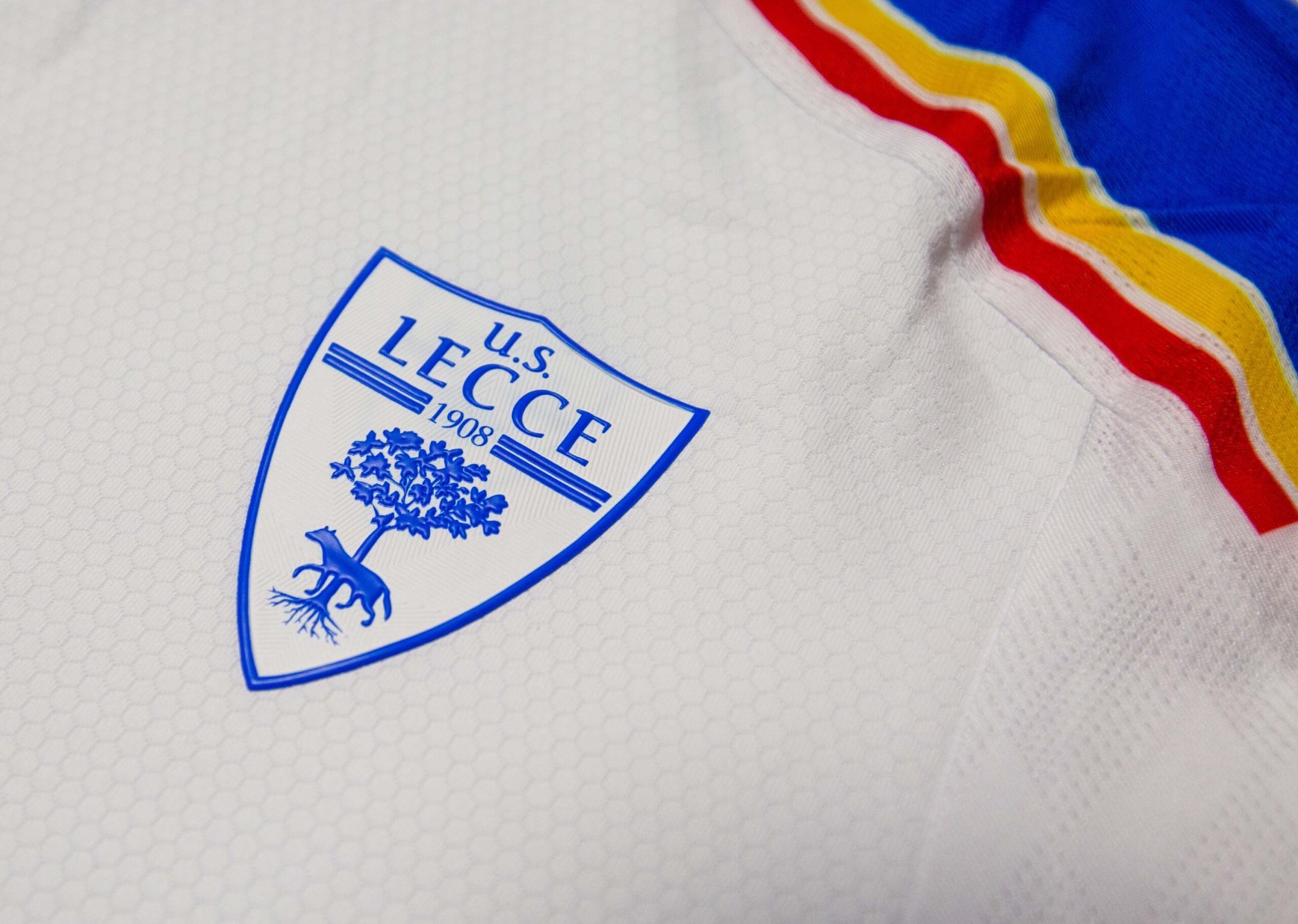 US Lecce 2022-23 Away Kit