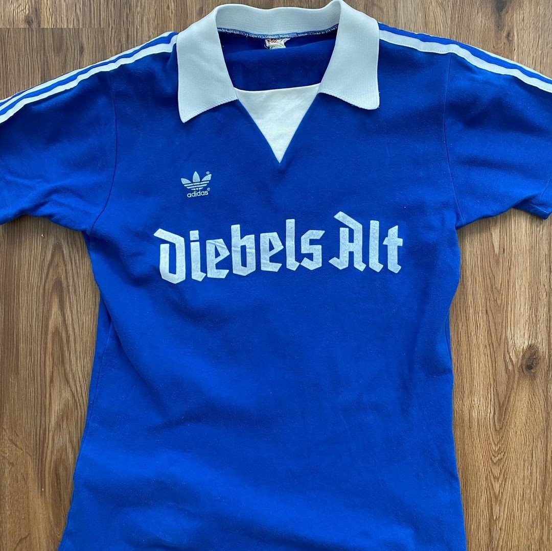 MSV Duisburg 1977-78 Away Kit