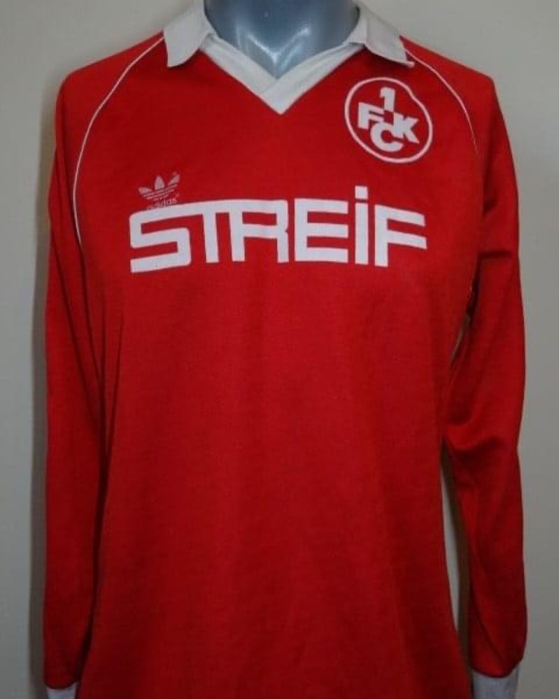 1. FC Kaiserslautern 1979-80 Home 2 Kit