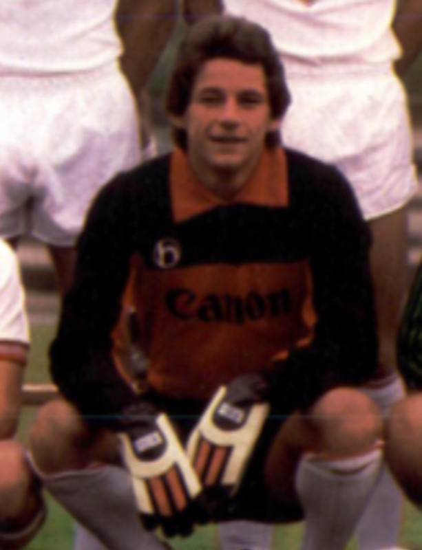 VfB Stuttgart 1980-81 GK 2 Kit