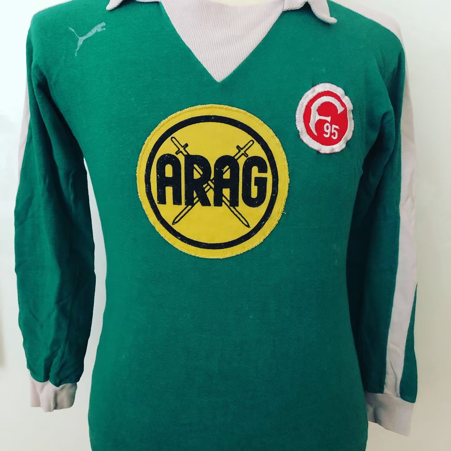 Fortuna Düsseldorf 1980-81 Away Kit