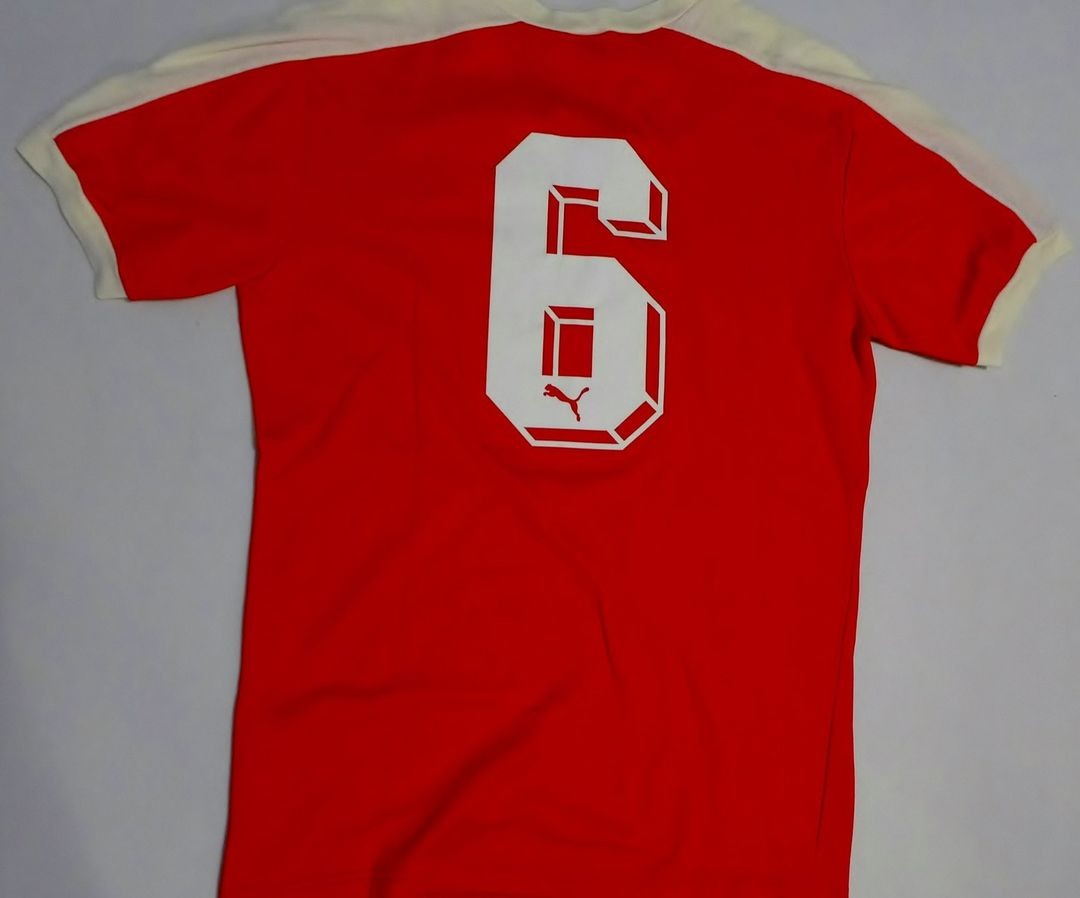 Fortuna Düsseldorf 1980-81 Home 2 Kit