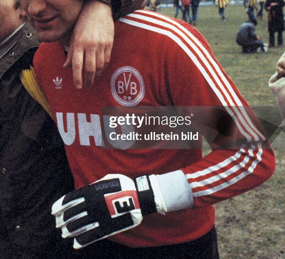 Borussia Dortmund 1981-82 GK 1 Kit