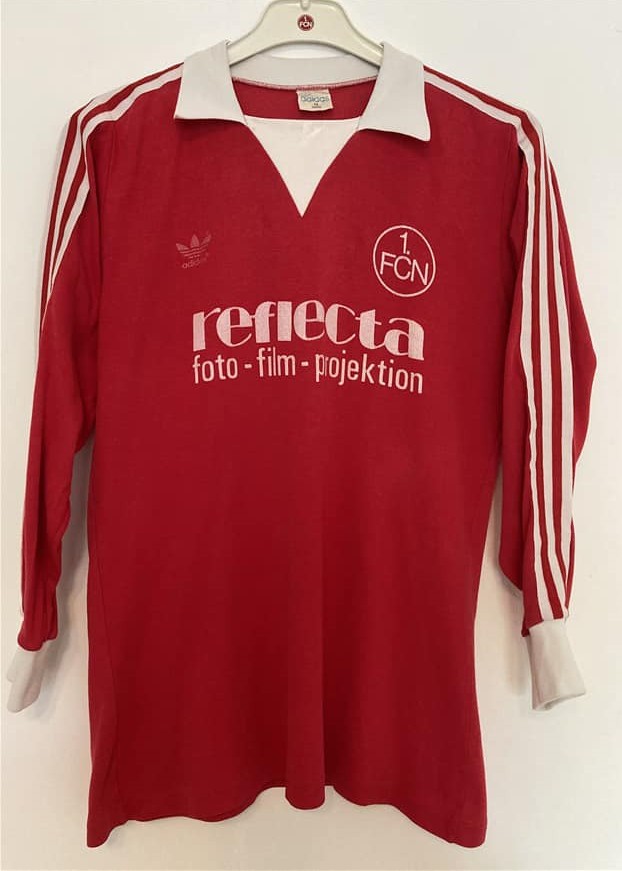 1. FC Nürnberg 1981-82 Home 3 Kit
