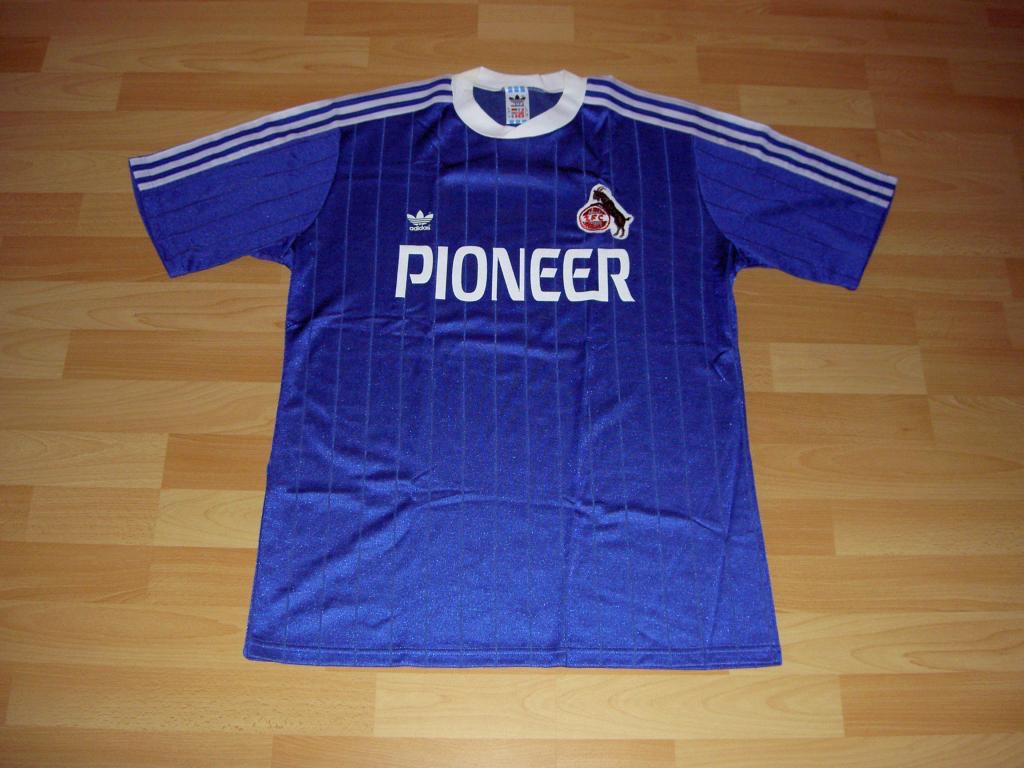 1. FC Köln 1981-82 Away Kit