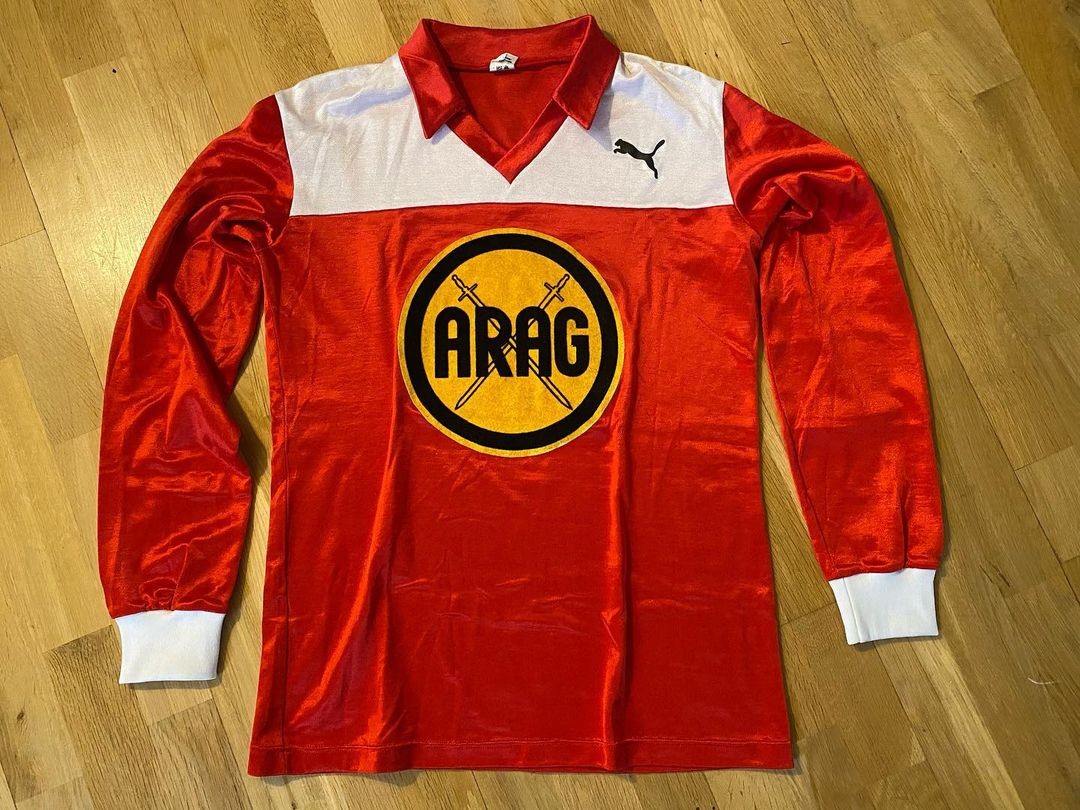 Fortuna Düsseldorf 1981-82 Away Kit
