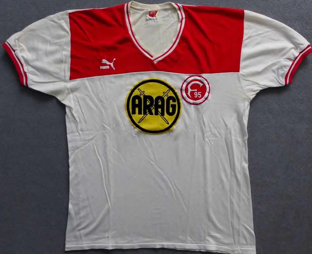 Fortuna Düsseldorf 1981-82 Home 3 Kit