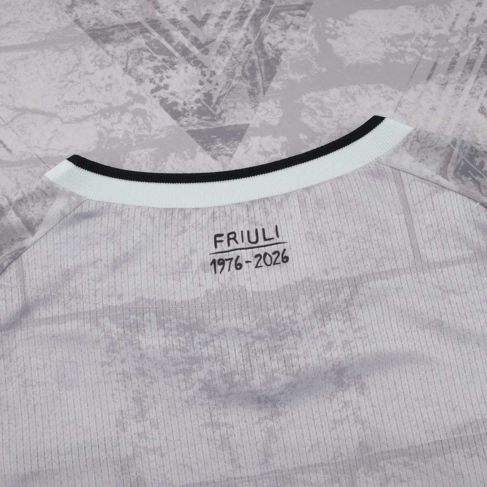 Udinese Calcio 2025/26 earthquake commemorative shirt